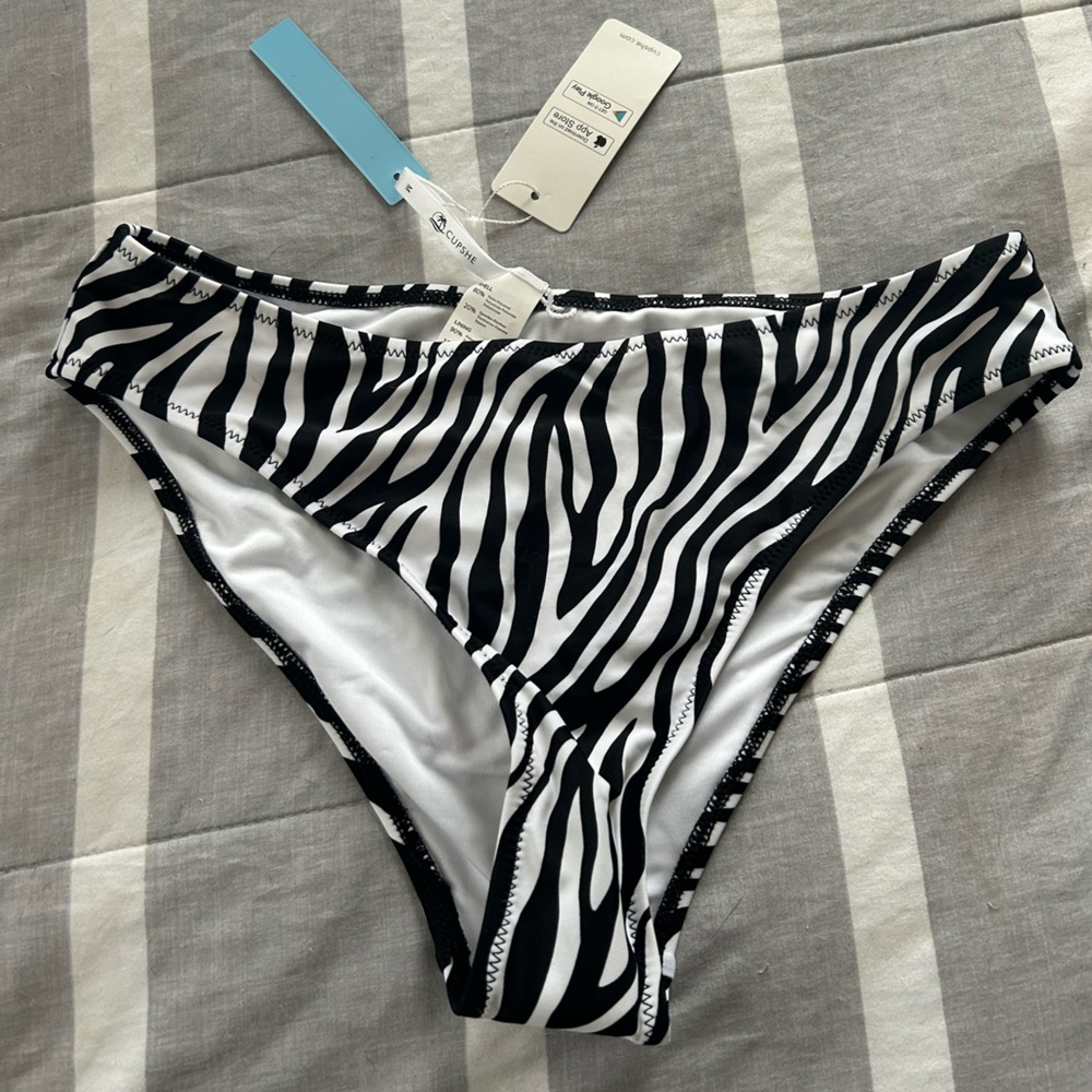 Cupshe swim bottoms